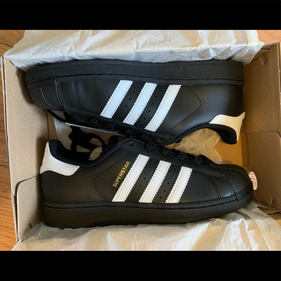 Black/white adidas superstars NWT